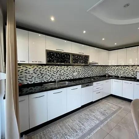 Beautifull Huge 4 Bedrooms Alanya