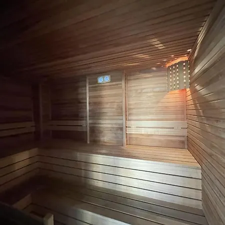 Beautifull Huge 4 Bedrooms