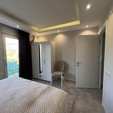 Beautifull Huge 4 Bedrooms アパート *